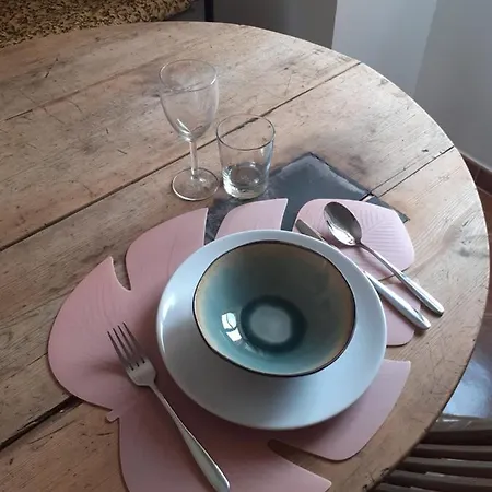 尤卡斯特鲁宾馆 阿尔加约拉