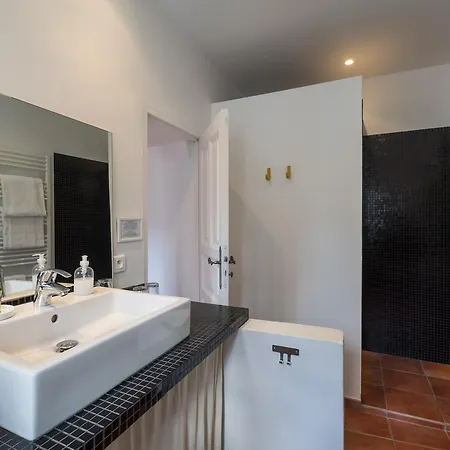 尤卡斯特鲁宾馆 酒店 *